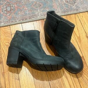 Bussola Black-Grey Lambskin Heeled Ankle Boots